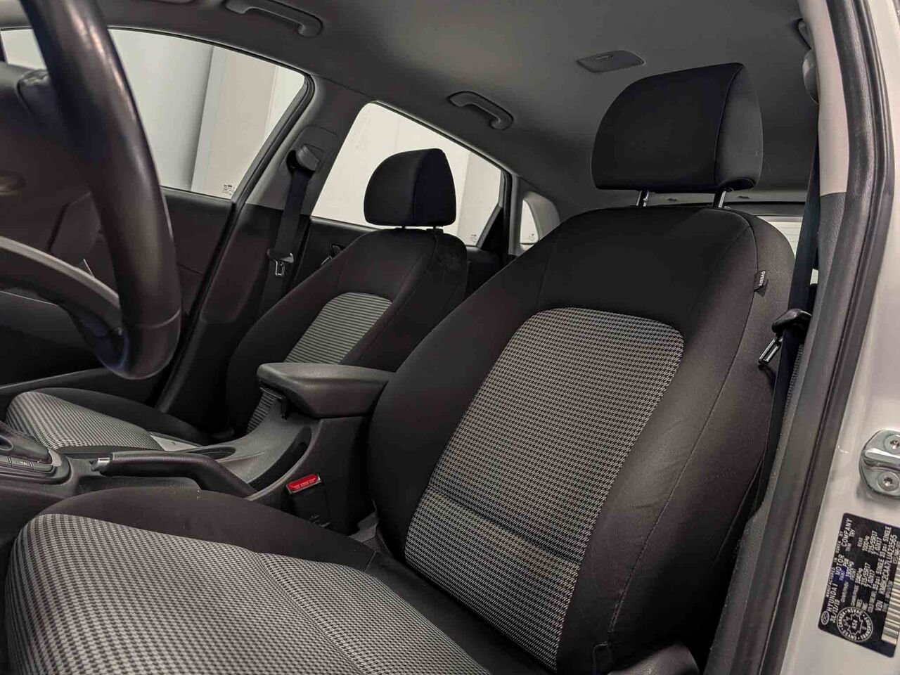 Hyundai KONA AWD 2.0L Preferred Sièges et Volant Chauffants 2020 Blanc Sherbrooke - photo #6