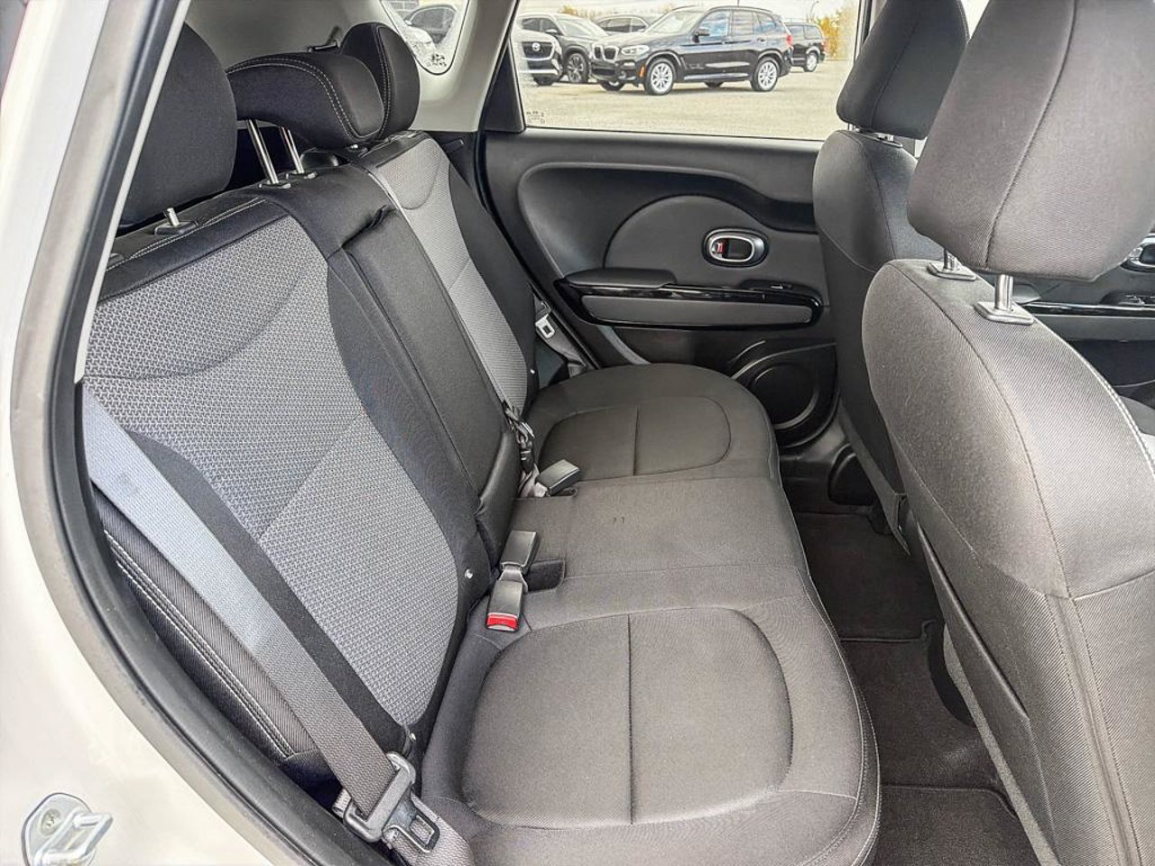 Kia Soul KNDJP3A55K7687840 2019 Blanc Mirabel - photo #26