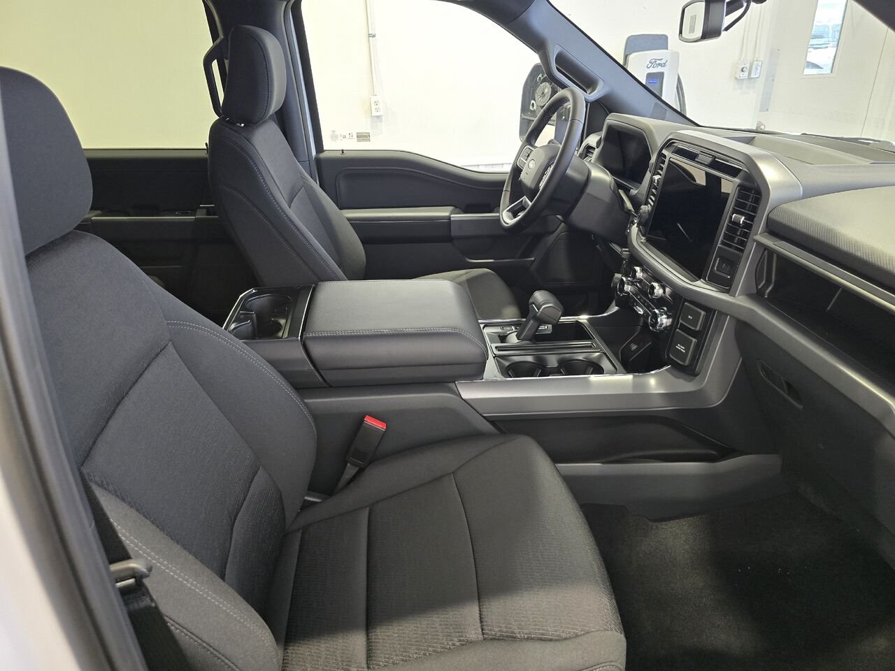 2025 Ford F-150 Oxford White Châteauguay - photo #8