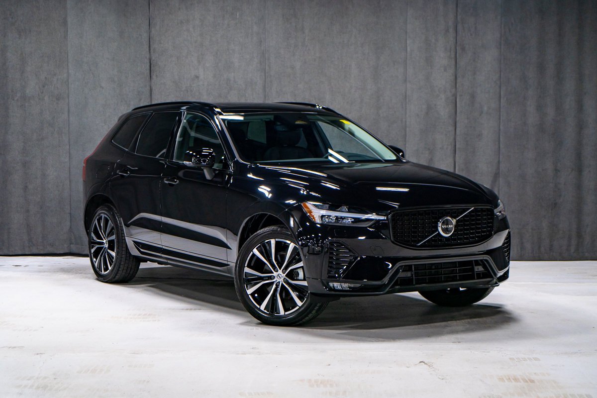 Volvo XC60 B5 PLUS DARK CLIMAT HARMAN KARDON 2025 Noir Montréal - photo #1