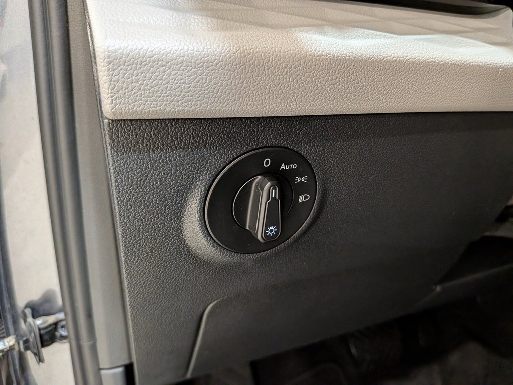 2024 Volkswagen Taos Trendline FWD Grey Val-David - photo #18