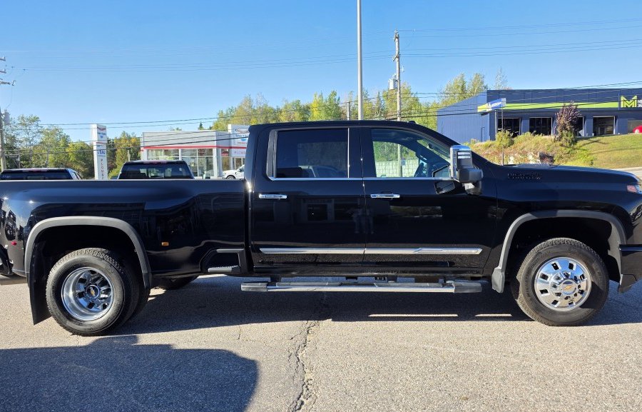 CHEVROLET Silverado 3500HD K3500 SILVERADO CREW CAB HIGH COUNTRY L/BOX DURAMAX DRW (3LZ) 2026 Noir