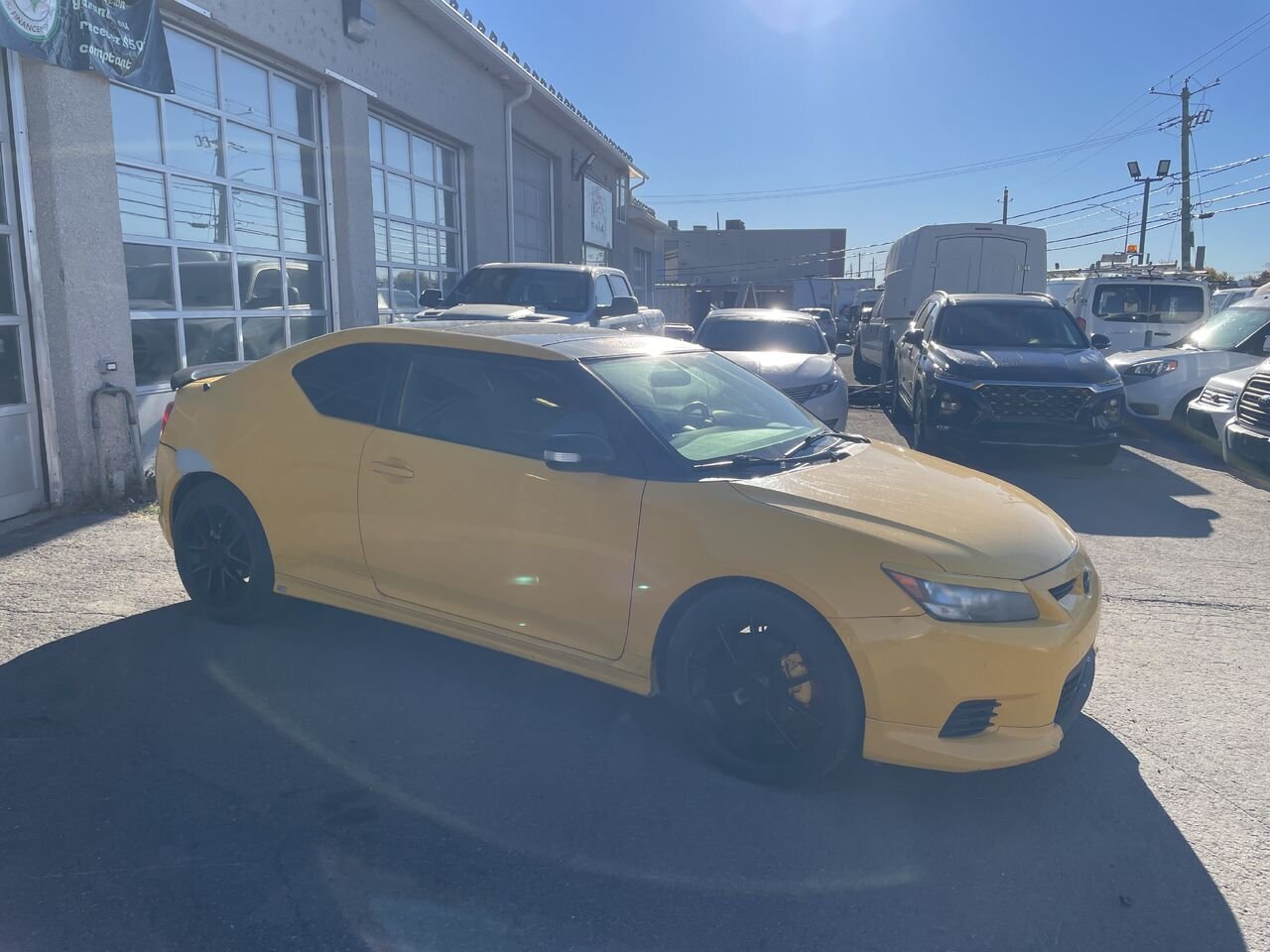 Scion tC 2012 Jaune Longueuil, - photo #2