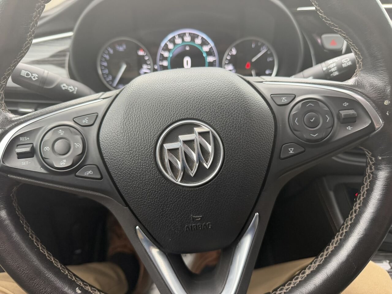 2017 Buick Envision PREMIUM II AWD Red Laval - photo #32