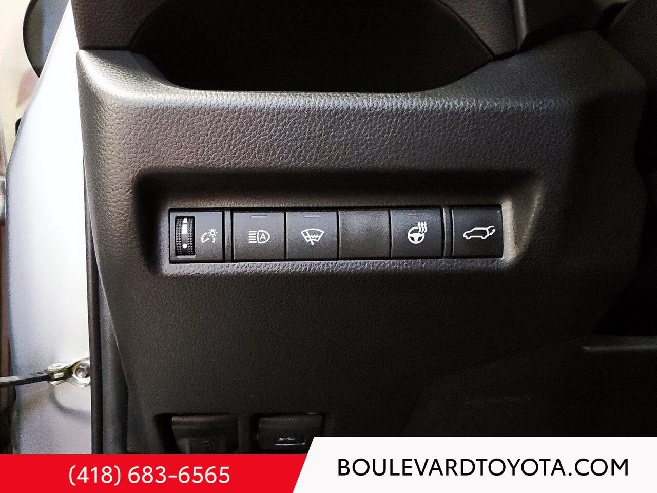 2022 Toyota RAV4 100457A-69 | XLE, AWD Silver Québec - photo #12