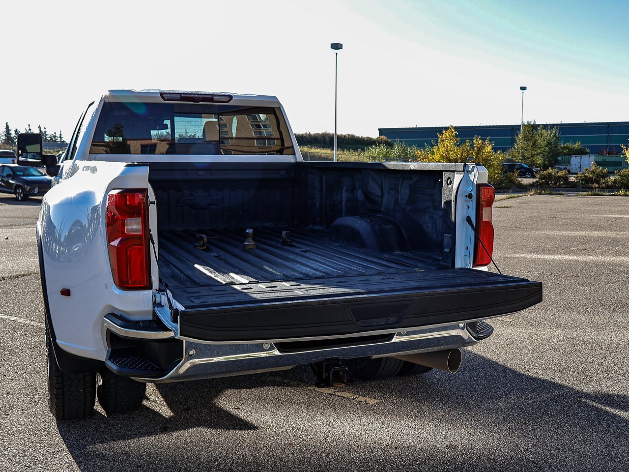 2024 Chevrolet Silverado 3500HD 4WD Crew Cab 159 LT White Sherwood Park - photo #13