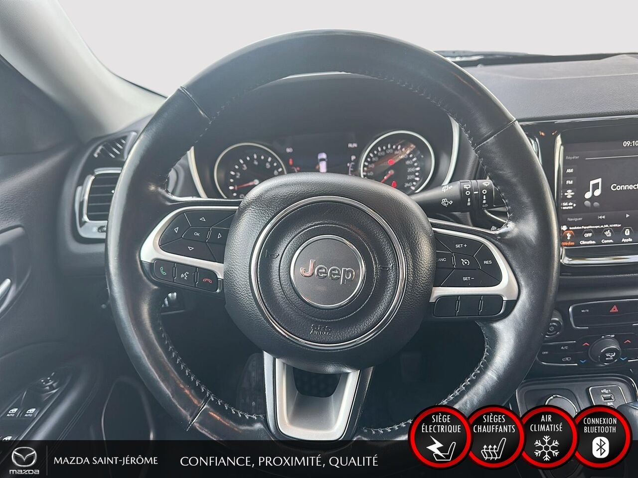 2021 Jeep Compass White Sainte-Agathe-des-Monts - photo #14