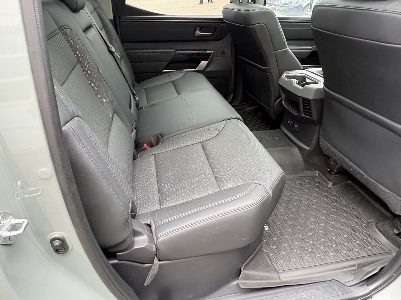 2023 Toyota TUNDRA LIMITED Green Mont-Laurier - photo #11