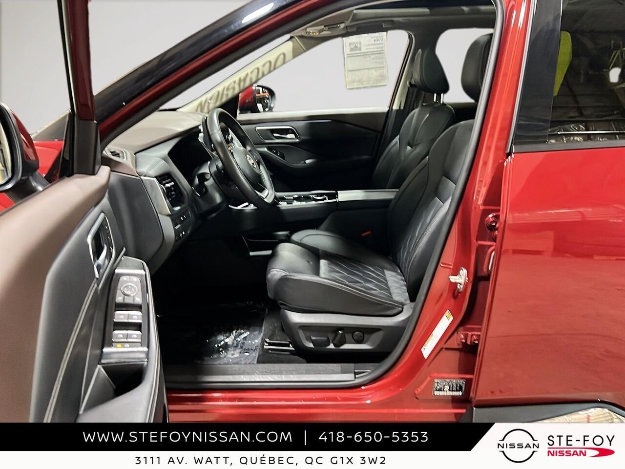 2023 Nissan Rogue Red Ste-Foy - photo #4
