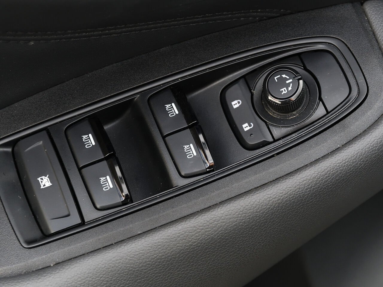 2024 Subaru Outback Wilderness Silver Saint-Hyacinthe - photo #13