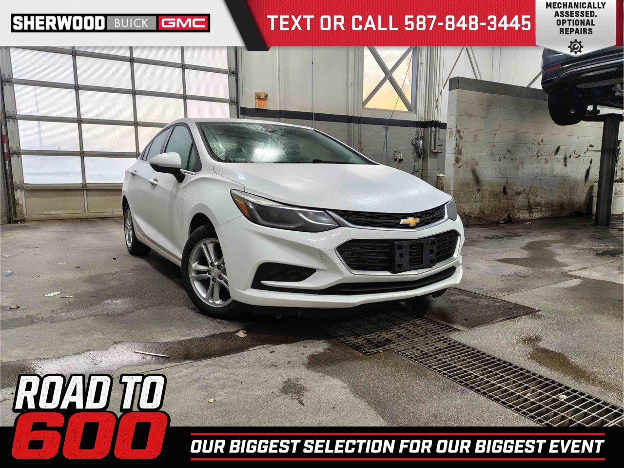 2017 Chevrolet Cruze 4dr Sdn 1.6L LT w/1SH White Sherwood Park - photo #0