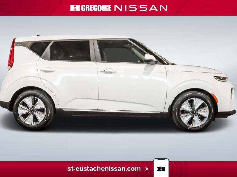 2022 Kia Soul White Saint-Eustache - photo #12