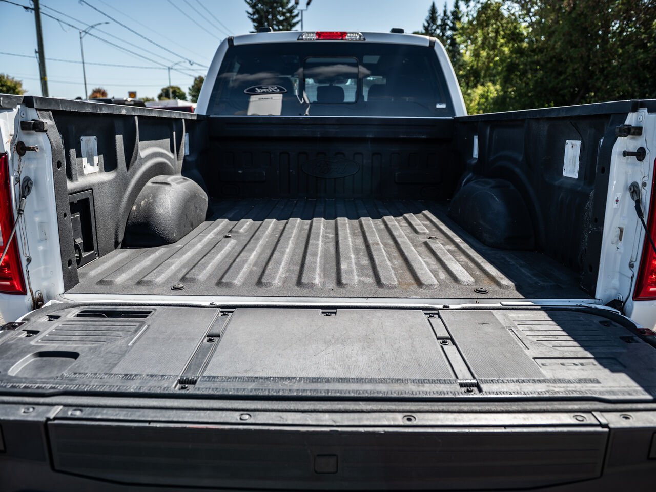 Ford F-150 2023 Blanc Sainte-Julienne - photo #10