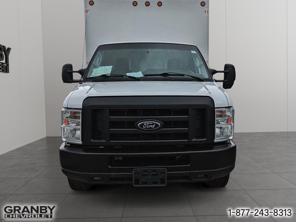 2019 Ford E-Series Cutaway E-450 158 po RARJ | G2345 White Granby - photo #2