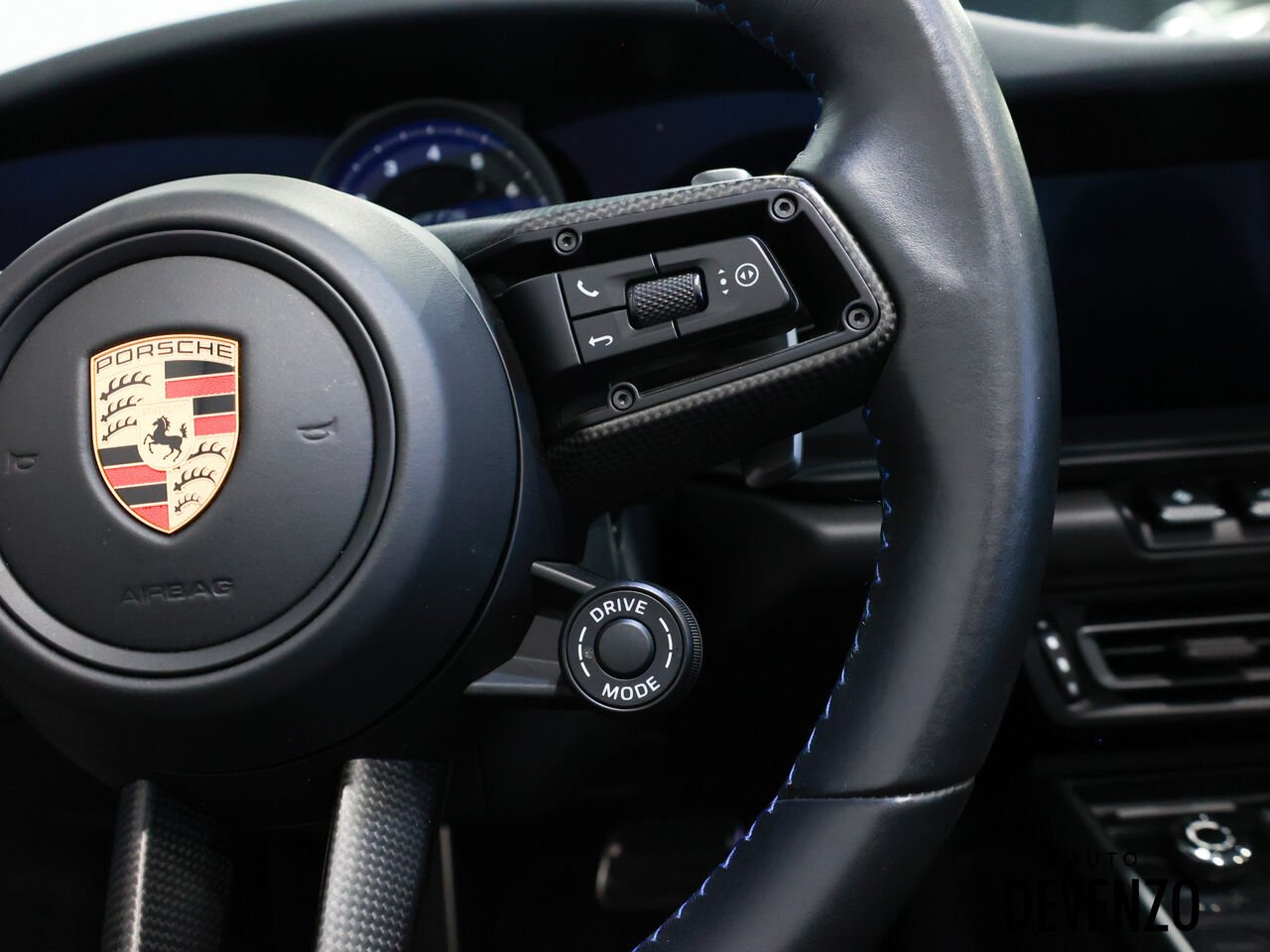 2023 Porsche 911 Blue Saint-Eustache - photo #16