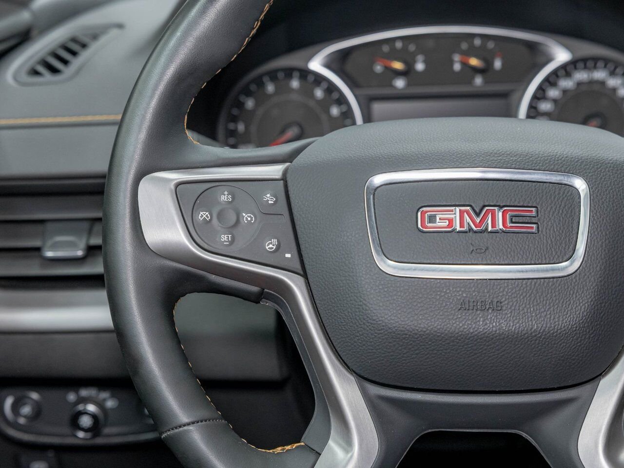 GMC Terrain AT4 AWD *SIÈGES CHAUFF* CUIR HAYON ELECT REG ADAPT 2024 Rouge Saint-Jérôme - photo #14