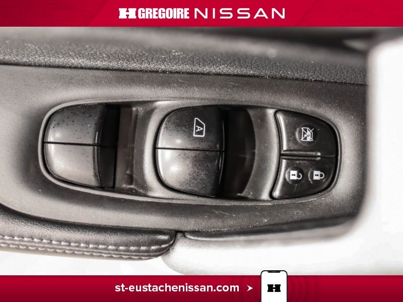 2017 Nissan Rogue Red Laval - photo #24