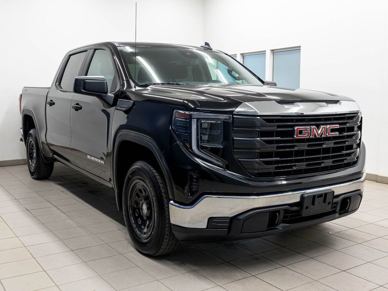 GMC Sierra 1500 PRO CREW 4X4 *CARPLAY* GR. SECURITE *WIFI* USB 2024 Noir Saint-Jérôme - photo #8