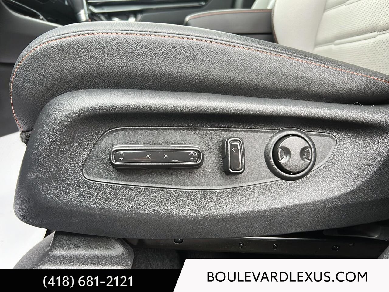 Honda CR-V hybride 138002A | Touring Traction Intégrale 2026 Noir Québec - photo #9