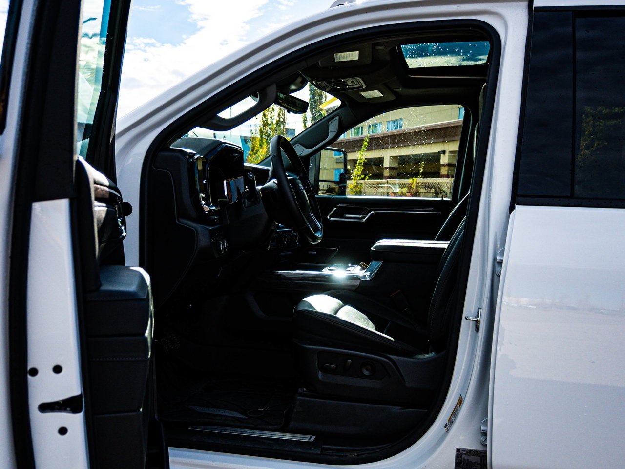 2026 Chevrolet Silverado 3500HD 4WD Crew Cab 159 LTZ White Sherwood Park - photo #18