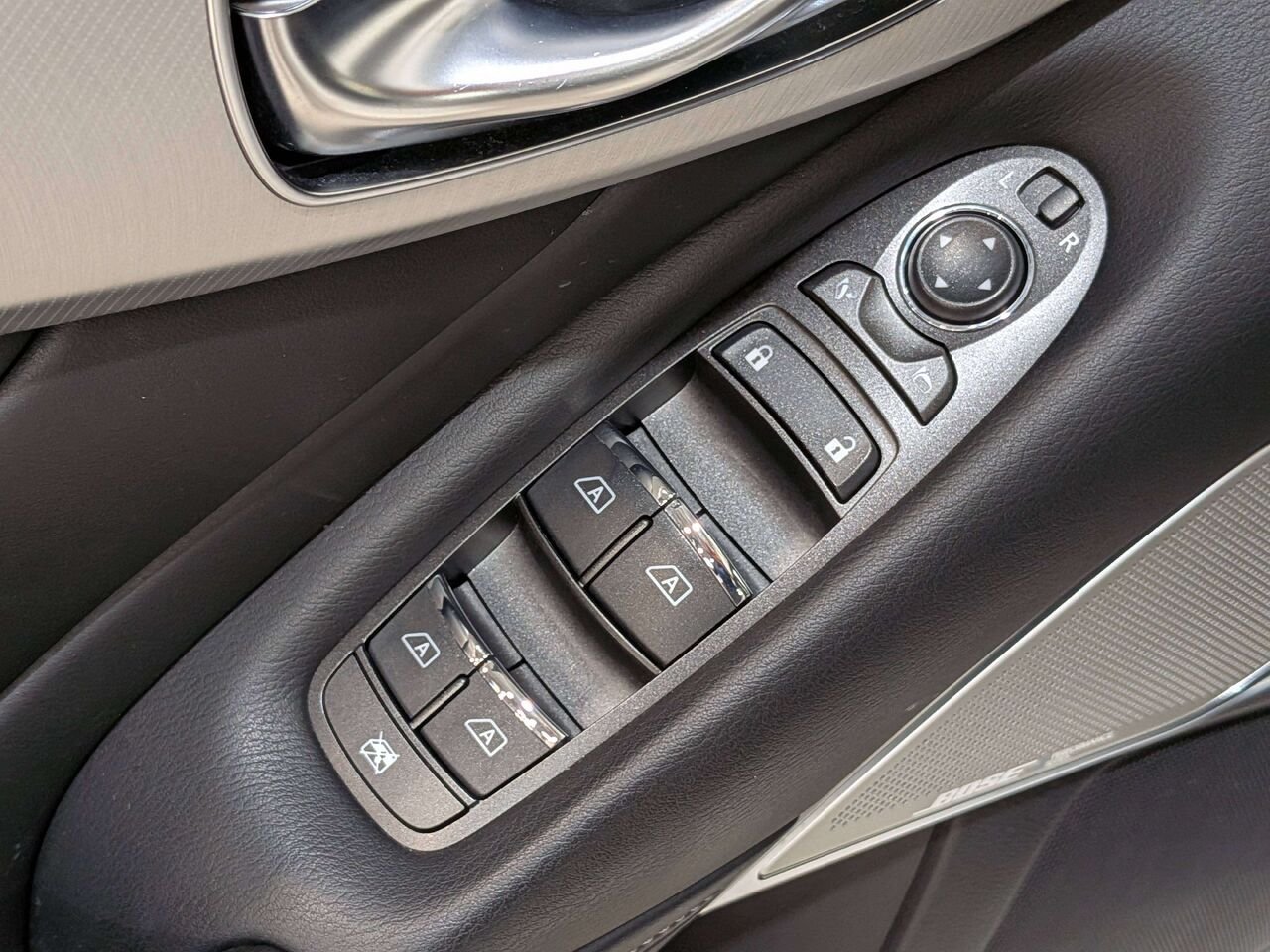 2024 INFINITI Q50 LUXE AWD White Val-David - photo #36