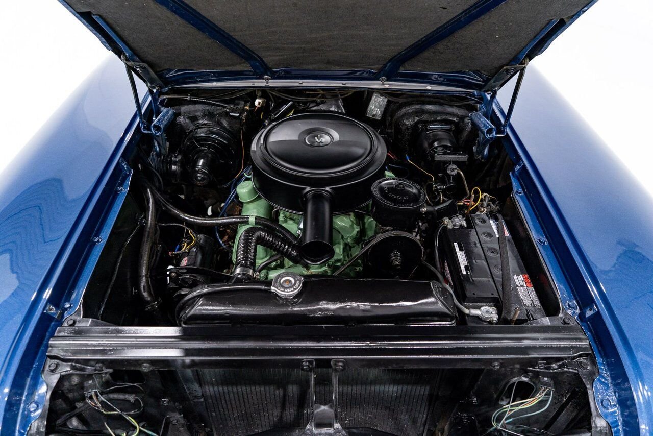Buick Special 364/300HP NailHead 1 of only 2,056 1957 Bleu Montréal - photo #14
