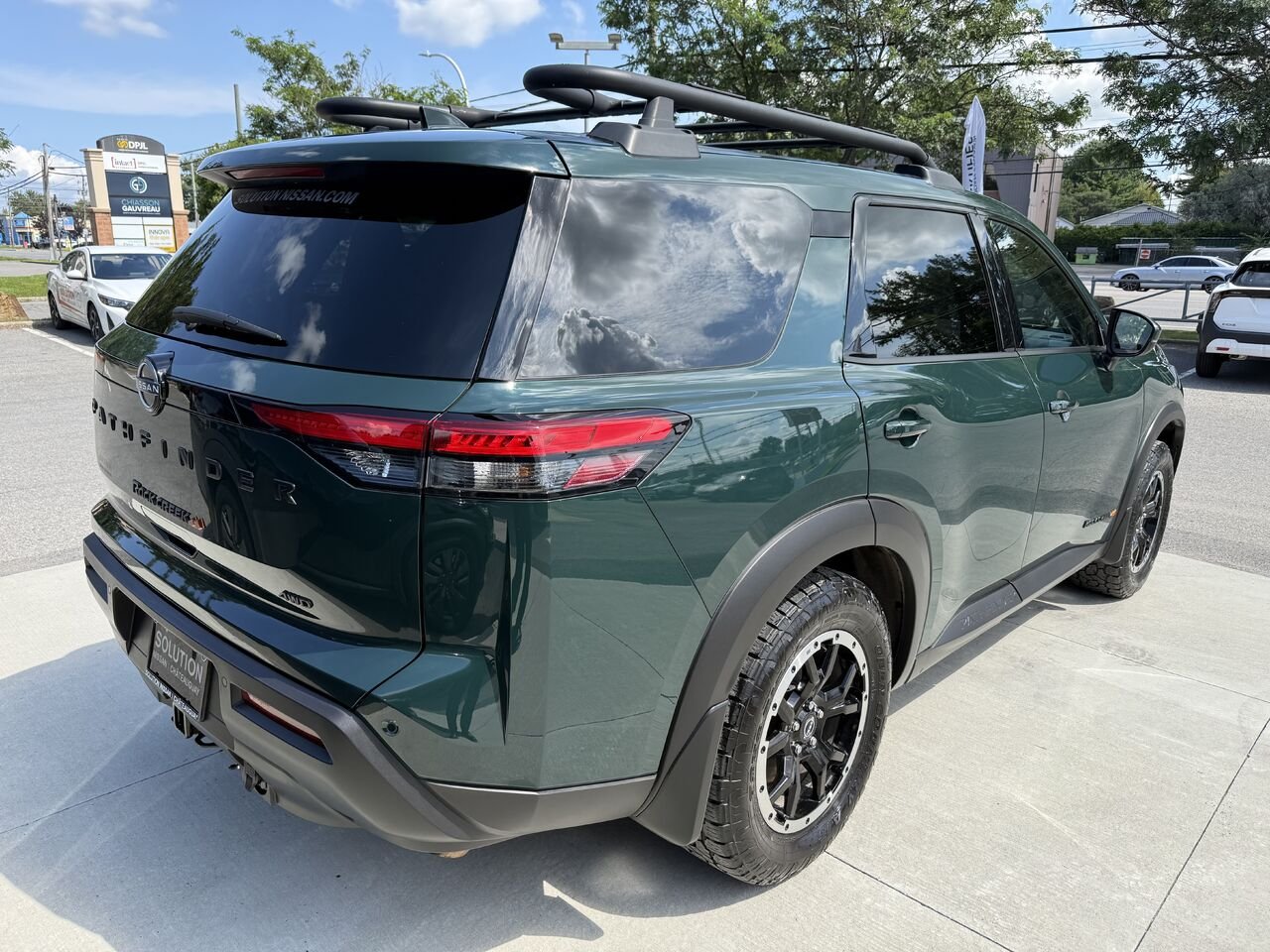 Nissan Pathfinder Rock Creek 4RM 2024 Vert Châteauguay - photo #4