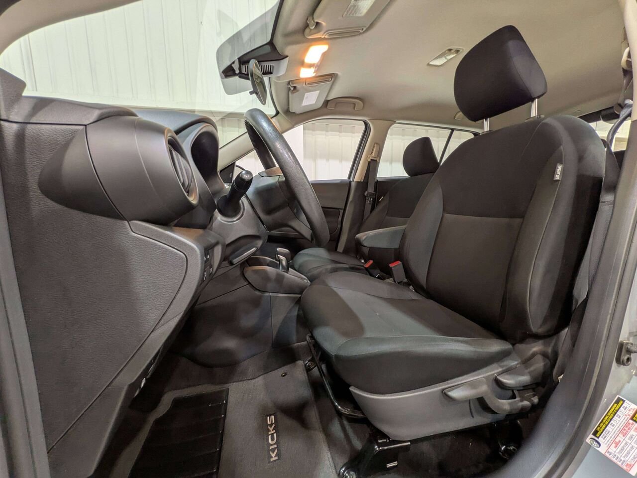 2024 Nissan Kicks S FWD Grey Val-David - photo #1