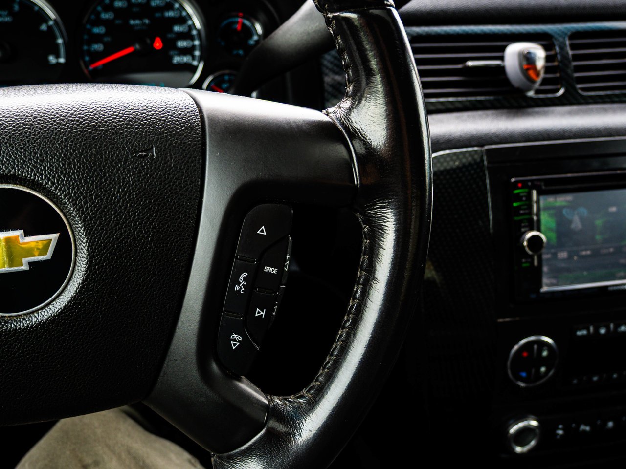 2011 Chevrolet Silverado 3500HD 4WD Crew Cab 167 LTZ White Sherwood Park - photo #23