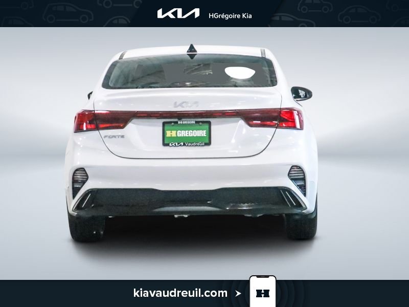 2024 Kia Forte White Saint-Eustache - photo #5