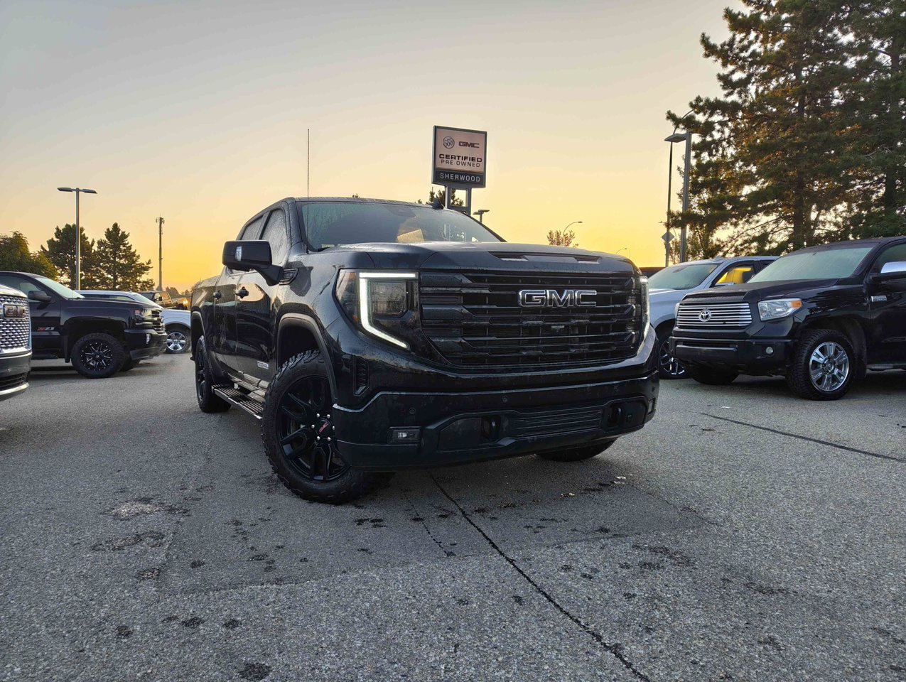 2024 GMC Sierra 1500 4WD Crew Cab 147 Elevation Black Sherwood Park - photo #1