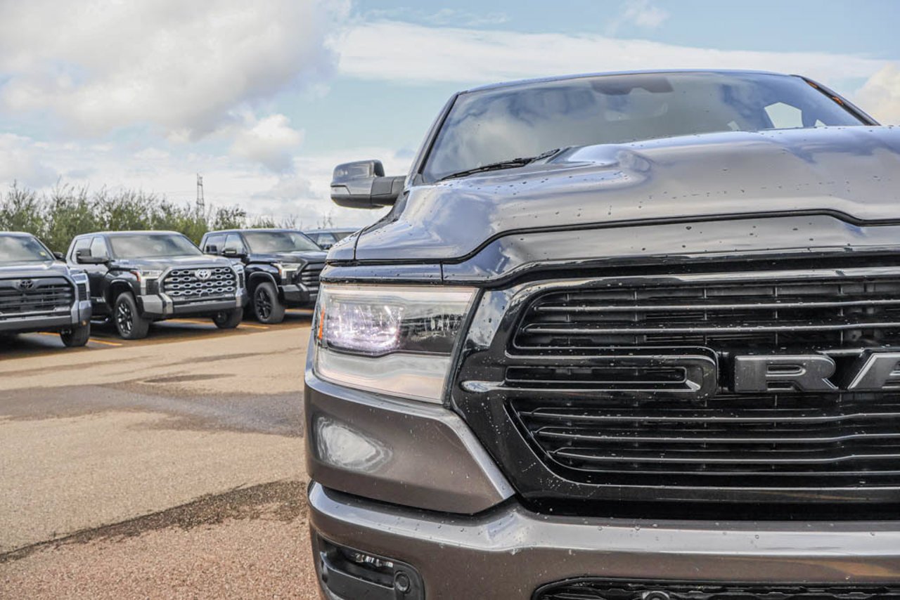 2023 Ram 1500 Sport 4x4 Crew Cab 5'7 Box Grey Sherwood Park - photo #10