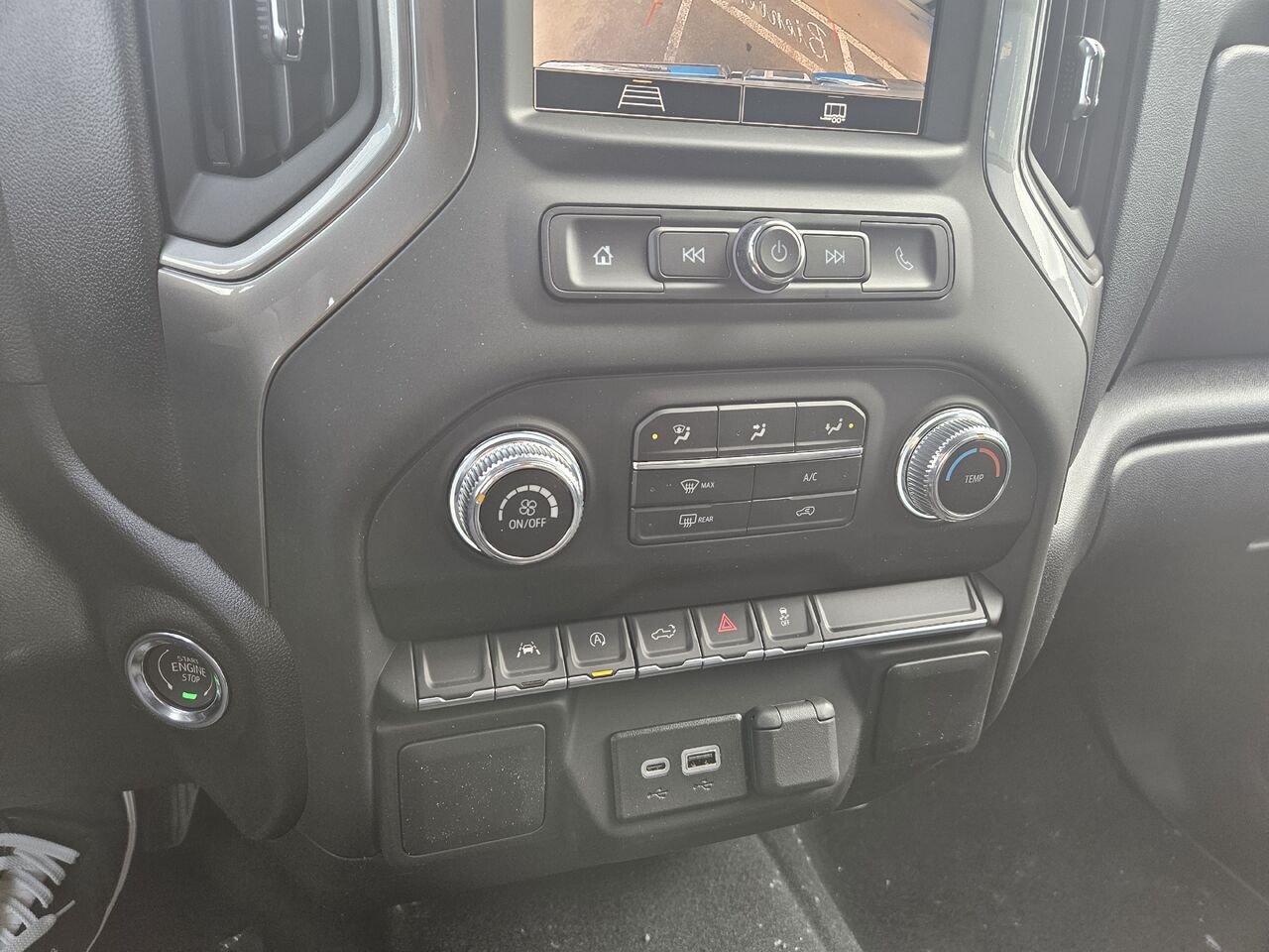 GMC Sierra 1500 Pro cabine multiplace 4RM 157 po 2026 Blanc sommet Thetford Mines - photo #9
