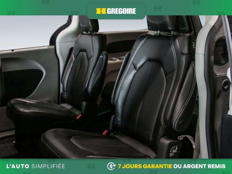2023 Chrysler Pacifica Grey Blainville - photo #22