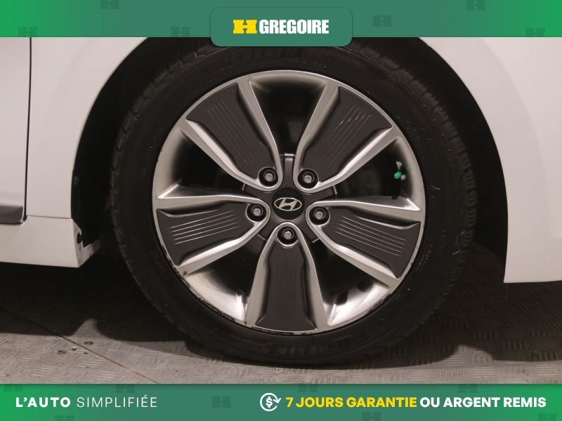 2019 Hyundai IONIQ White Blainville - photo #35
