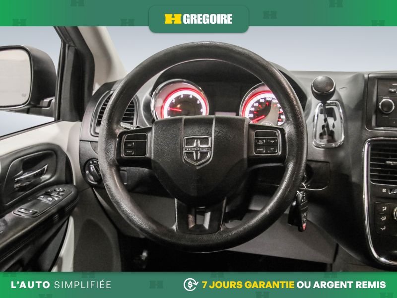 Dodge GR Caravan 2019 Gris Blainville - photo #17