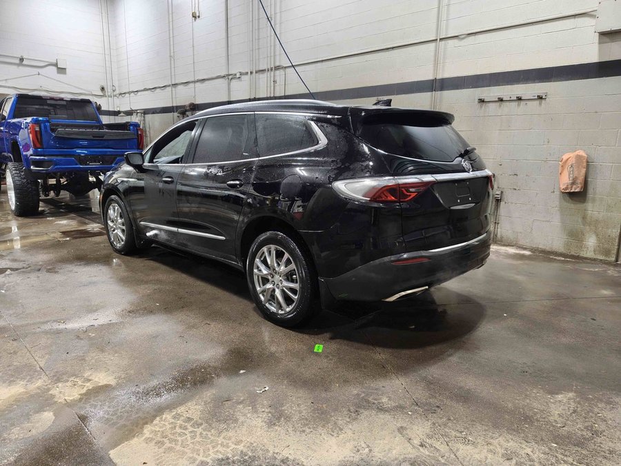 2022 Buick Enclave Premium V6 AWD | 7 Passenger Seating Black