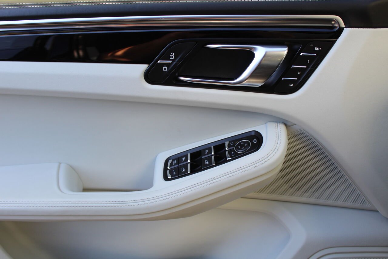 Porsche Macan VIN: WP1AG2A57RLB35511 2024 Noir Sainte-Rose - photo #10