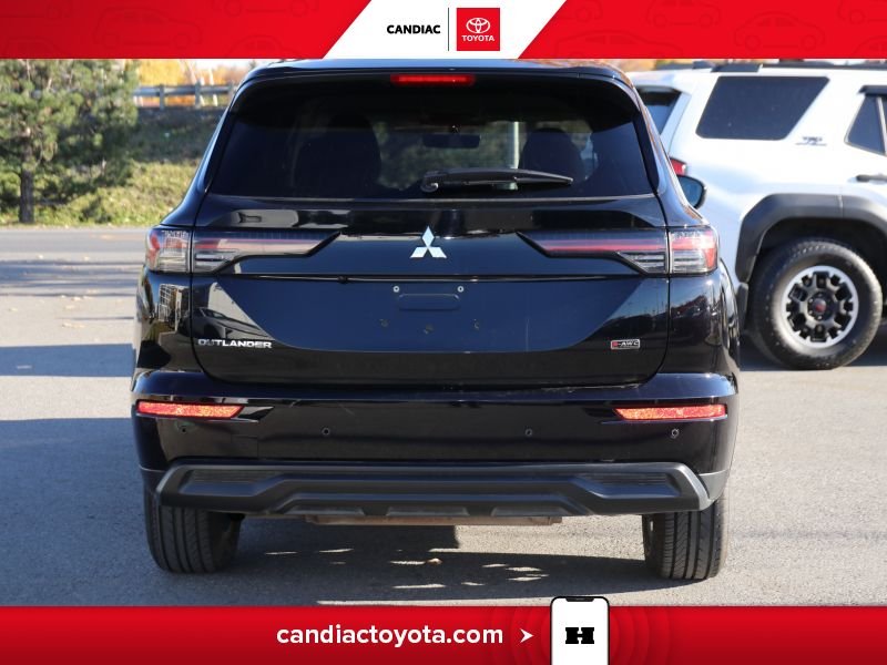 2025 Mitsubishi Outlander Black Laval - photo #8