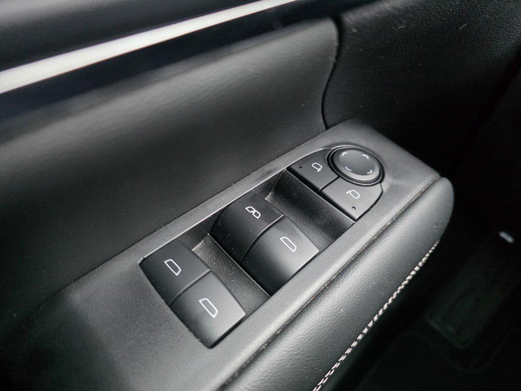 GMC Terrain Elevation AWD 2025 Blanc Mont-Laurier - photo #21