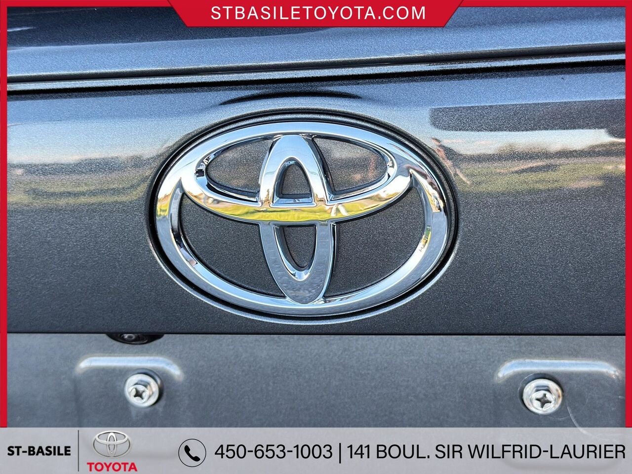 2022 TOYOTA RAV4 Grey Saint-Basile-le-Grand - photo #4