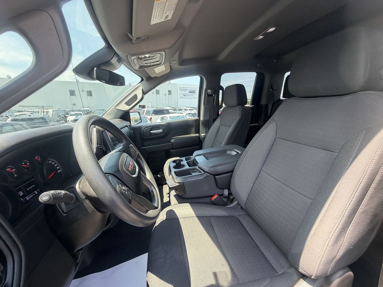 GMC SIERRA K1500 Pro cabine double 4RM 147 po 2023 Noir Gatineau - photo #2