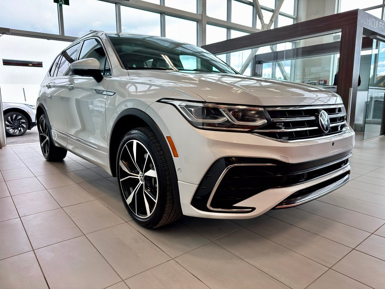 Volkswagen Tiguan 2024 Blanc Notre-Dame-des-Prairies - photo #5
