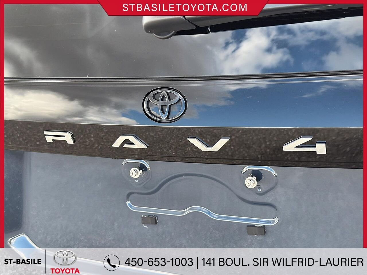 TOYOTA RAV4 Hybride 2026 Gris Saint-Basile-le-Grand - photo #4