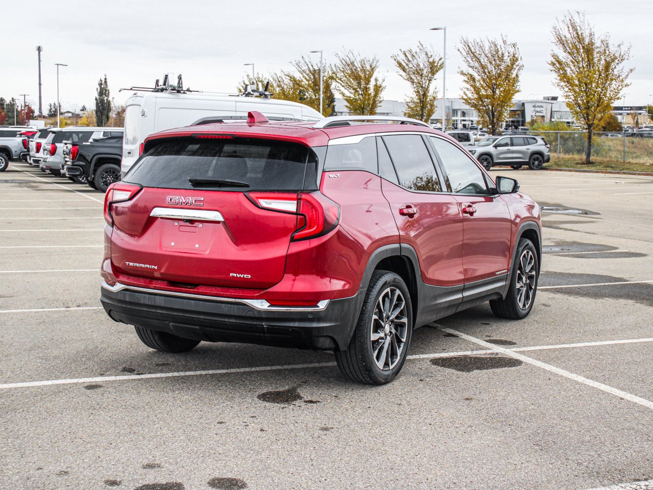 2023 GMC Terrain AWD 4dr SLT Red Sherwood Park - photo #8