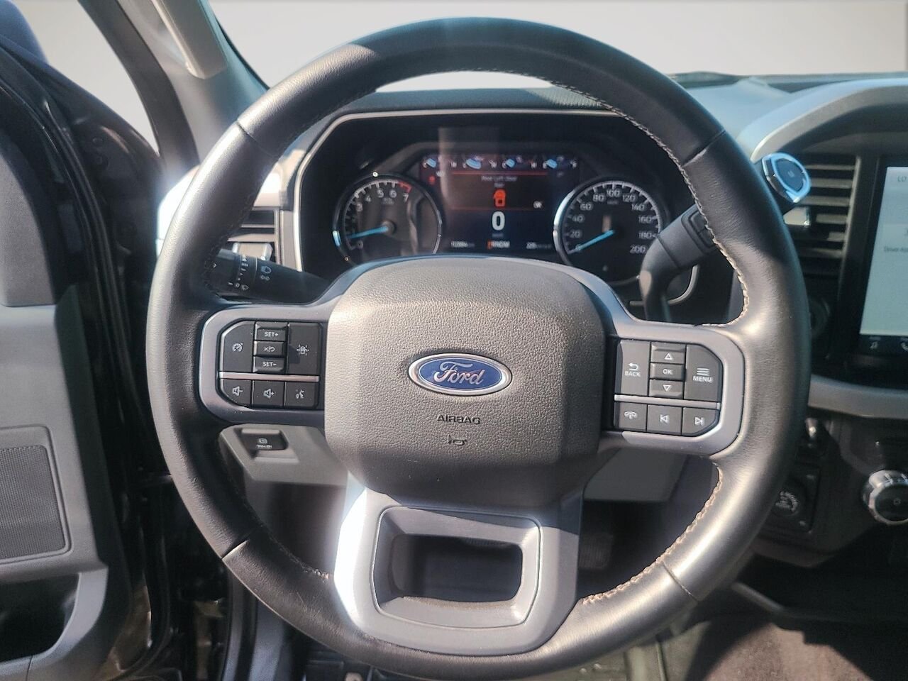 2023 Ford F-150 XLT SUPER CREW Black Québec - photo #10