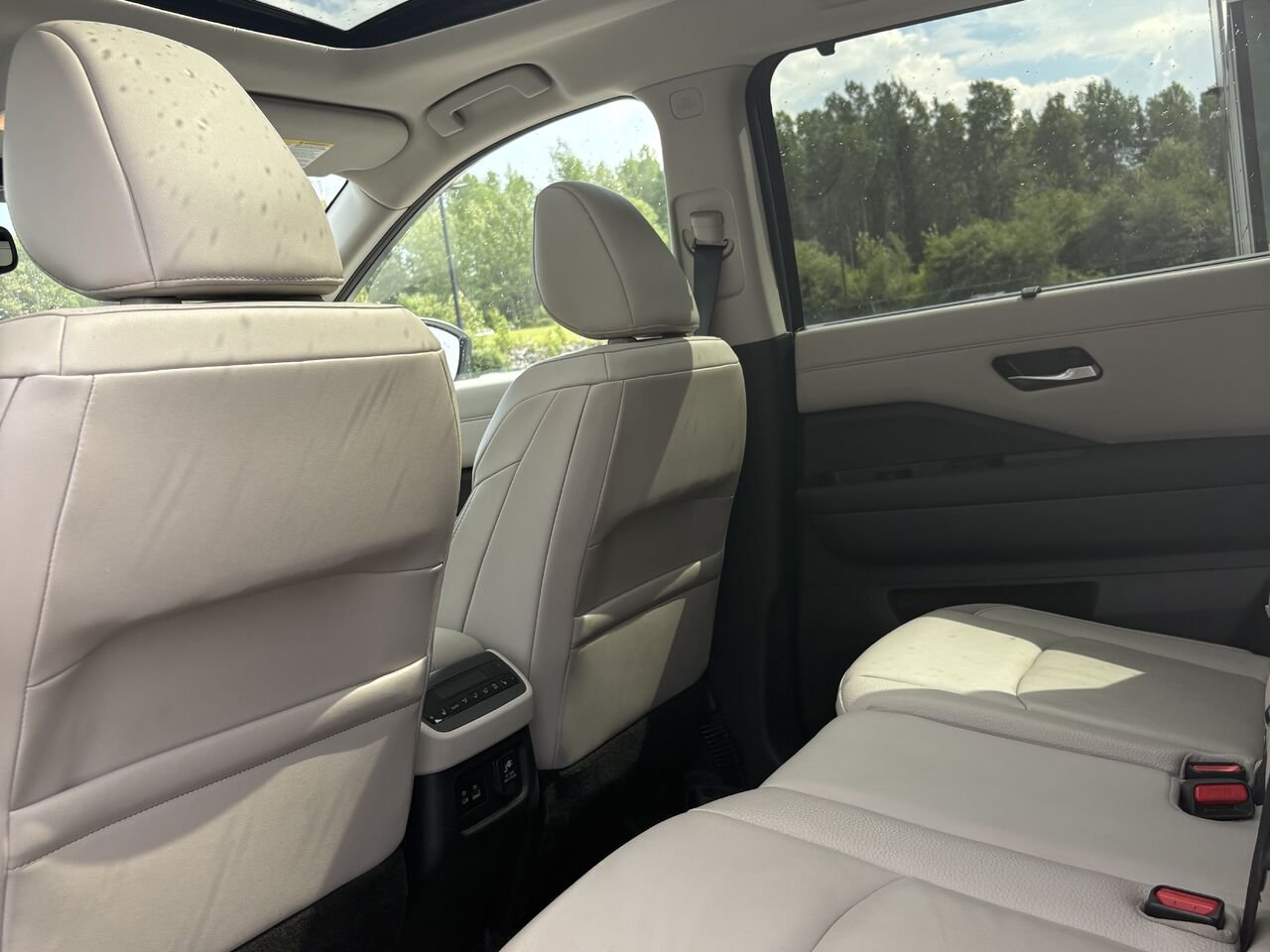 Nissan Pathfinder 2022 Blanc Mont-Laurier - photo #11