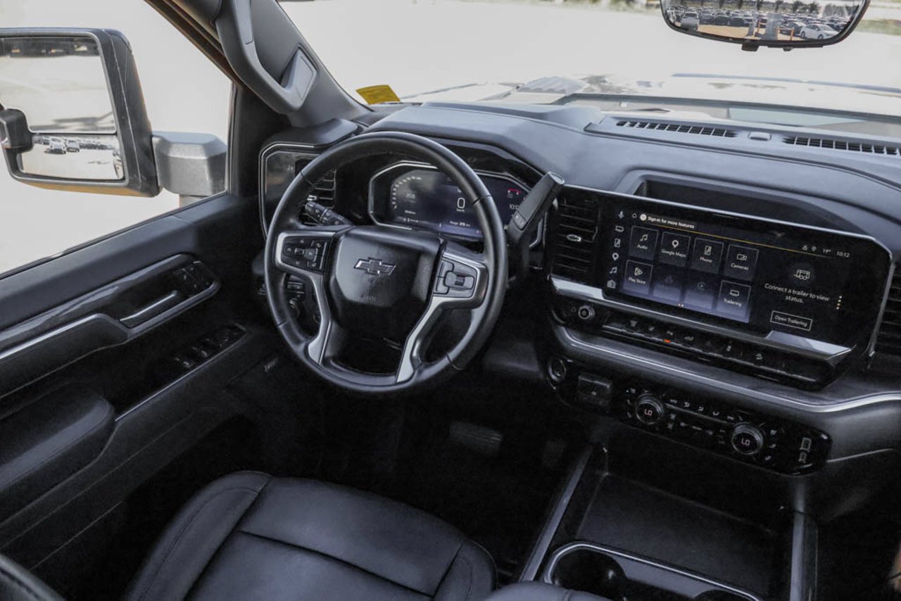 2026 Chevrolet Silverado 3500HD 4WD Crew Cab 159 LTZ Blue Sherwood Park - photo #28
