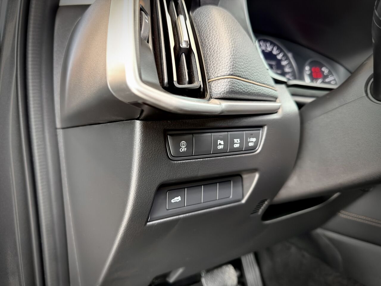 2024 Mazda CX-90 hybride léger Black Notre-Dame-des-Prairies - photo #34