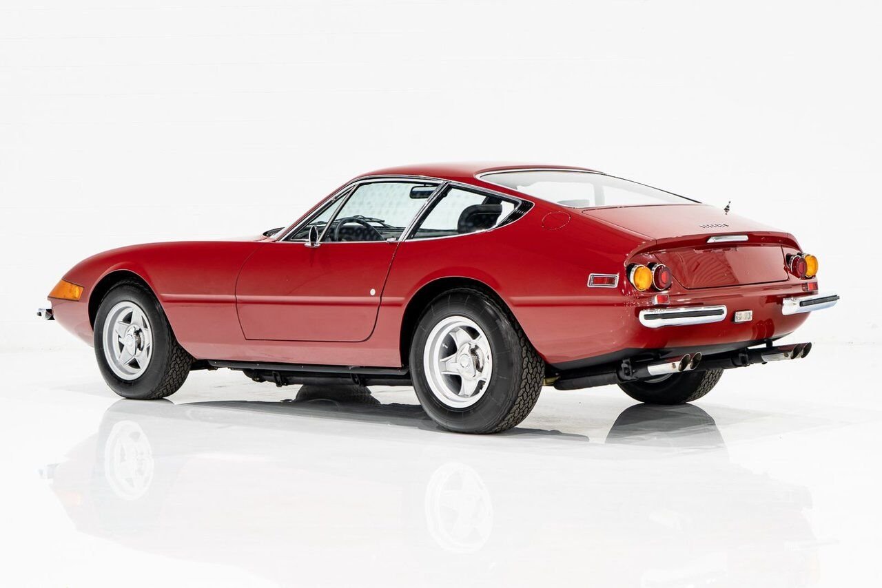 Ferrari 365 GTB4 Daytona 18,301 miles With Orig Books/Tools/ Carbs / Filter Box 1973 Rouge Montréal - photo #85